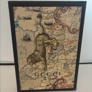 Gucci portable charger 100% authentic